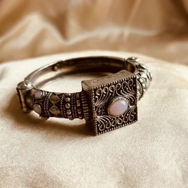 Pink_Brass_Bracelet_For_Women_|_Anti-Tarnish