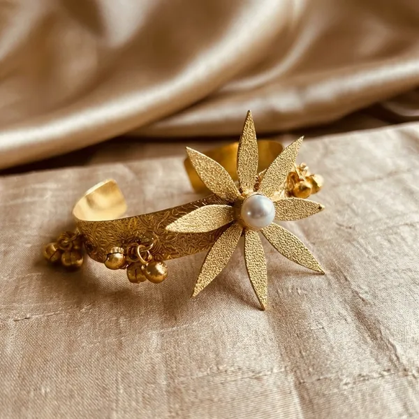 Golden_Brass_Bracelet_For_Women_|_Anti-Tarnish