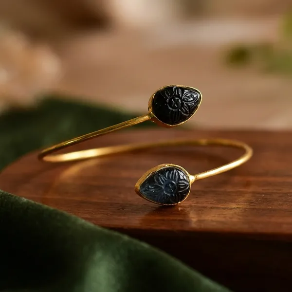 Black_Brass_Bracelet_For_Women_|_Anti-Tarnish