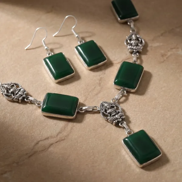 Green_Brass_Necklace_For_Women_|_Anti-Tarnish