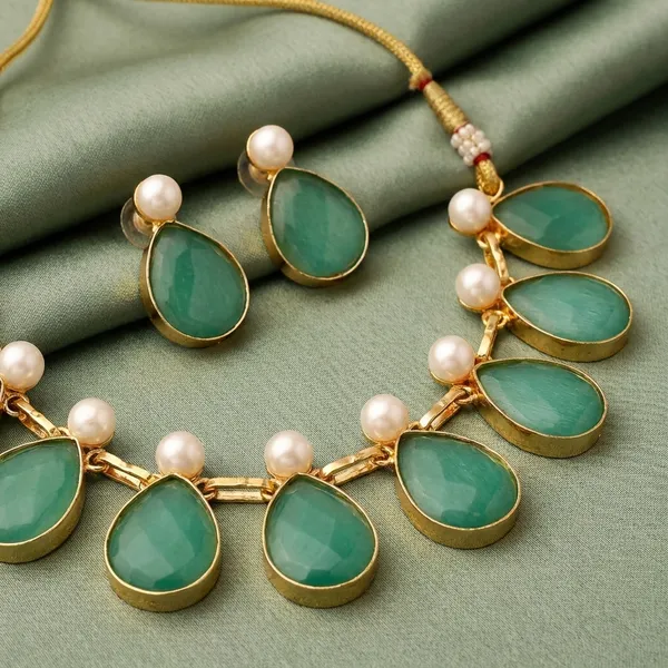 Mint_Brass_Necklace_For_Women_|_Anti-Tarnish