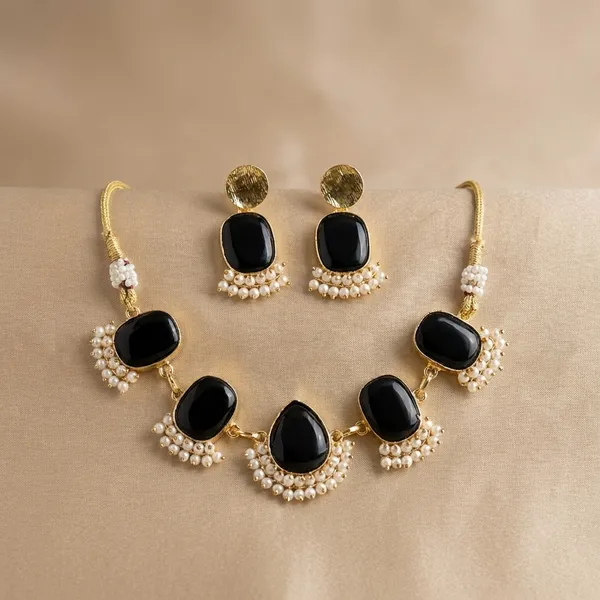 Black_Brass_Necklace_For_Women_|_Anti-Tarnish
