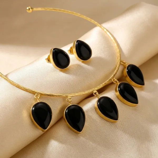 Black_Brass_Necklace_For_Women_|_Anti-Tarnish