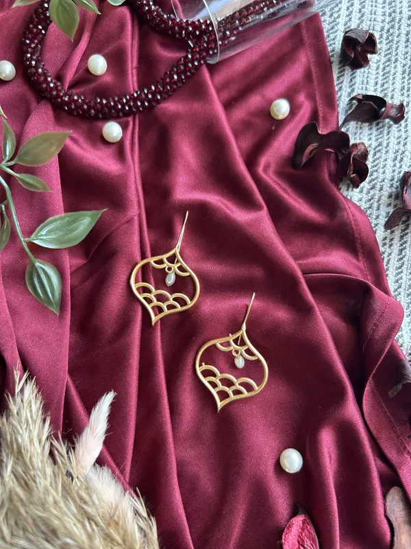 Golden_Brass_Earrings_For_Women_|_Anti-Tarnish