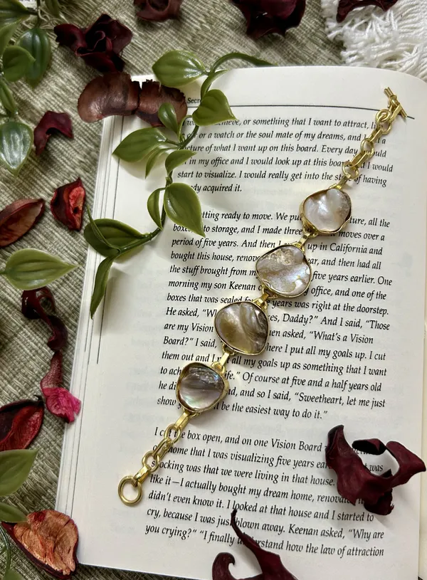 Natural_Pearl_Brass_Bracelet_For_Women_|_Anti-Tarnish