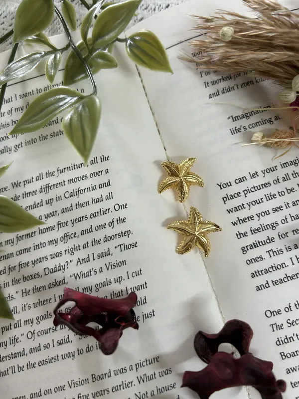 Golden_Brass_Earrings_For_Women_|_Anti-Tarnish