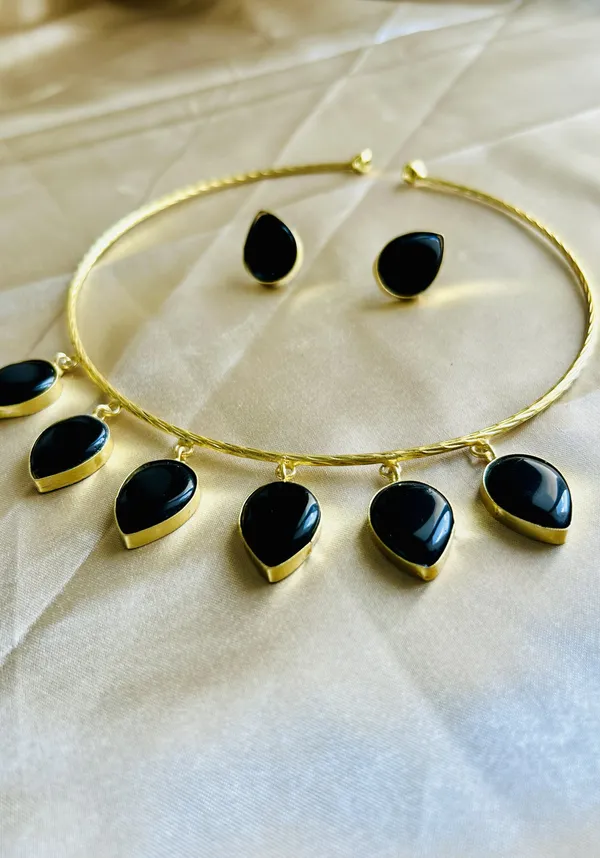 Black_Brass_Necklace_For_Women_|_Anti-Tarnish