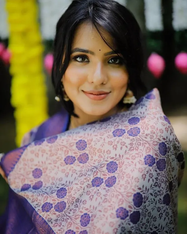 Blue_Jacquard_Silk_Kurta_Set_For_Women