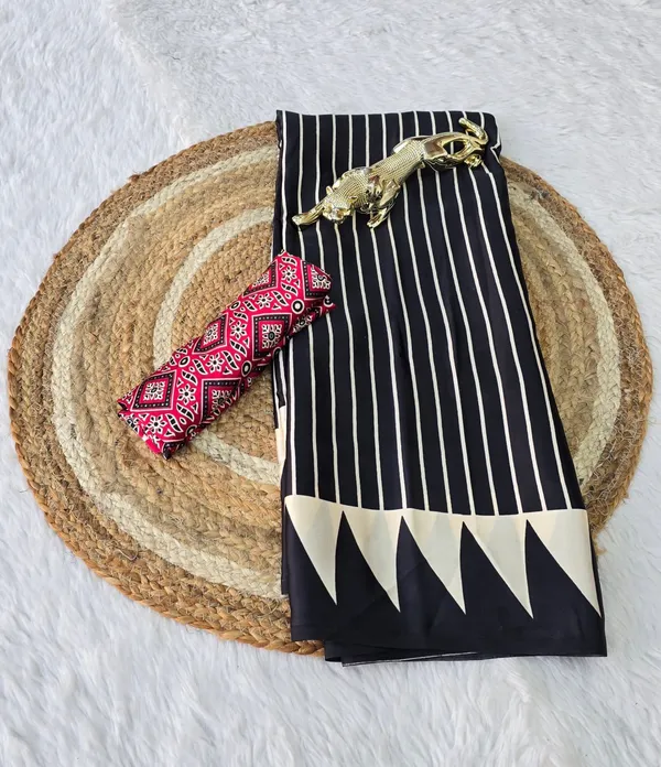 Black_&_Coral_Pink_Designer_Cotton_Saree_with_Striped_Print