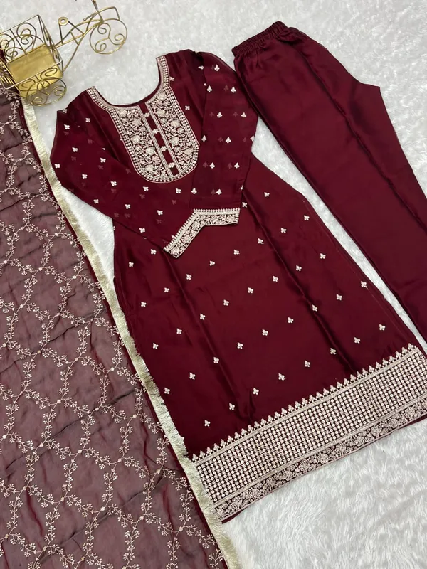 Elegant_Dusty_Rose_Printed_Kurta_Set_With_Dupatta