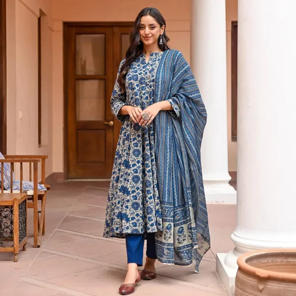 Indigo_Floral_Printed_Kurta_Set_With_Striped_Dupatta
