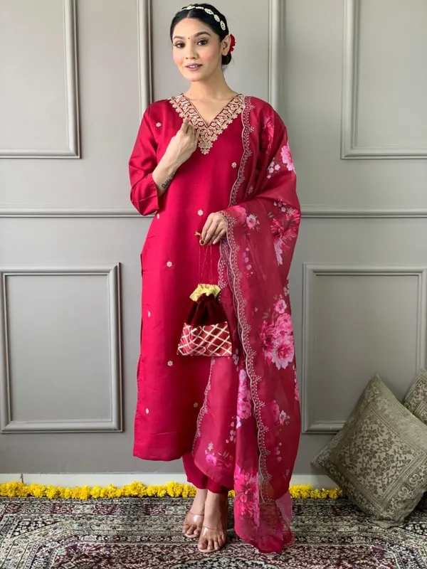Magenta_Floral_Embroidered_Kurta_Set_with_Dupatta