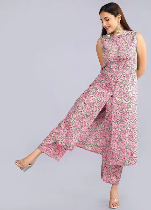 Pink_Floral_Printed_Sleeveless_Kurta_Pant_Set