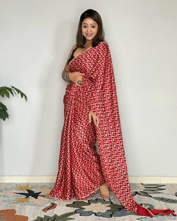 Red_&_Ivory_Hand_Block_Print_Cotton_Saree_with_Tassel_Pallu