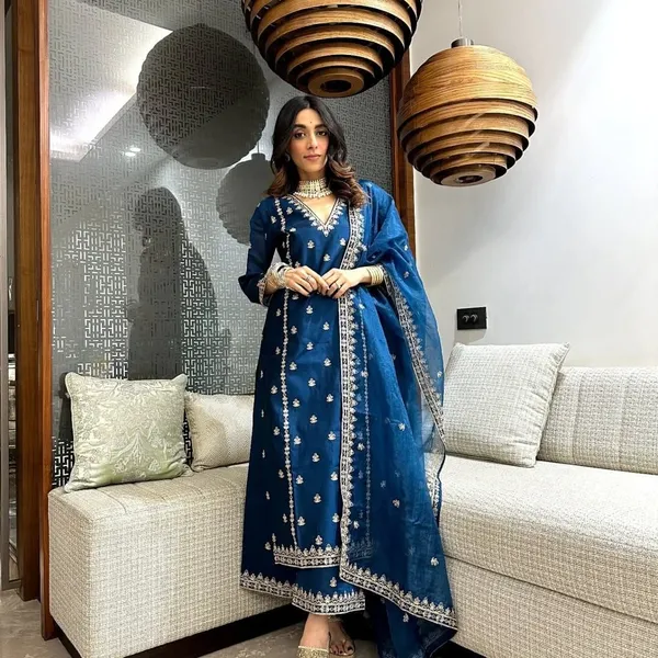 Royal_Blue_Silver_Embroidered_Suit_Set
