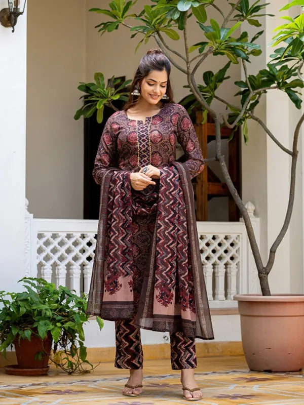 Rustic_Brown_Printed_Cotton_Kurti_with_Palazzo_&_Dupatta_Set