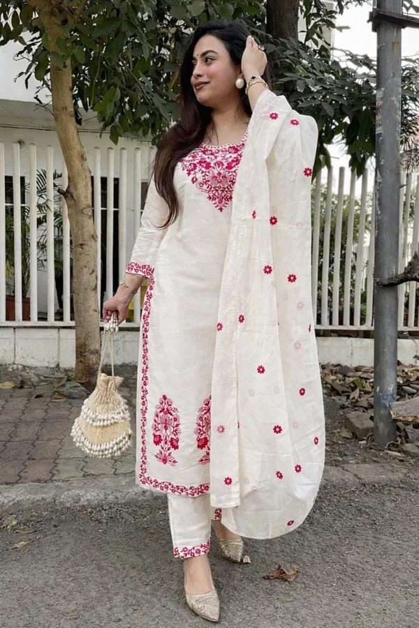Women_Embroidered_Straight_Kurta_Set_With_Dupatta_(Cream_&_Red)