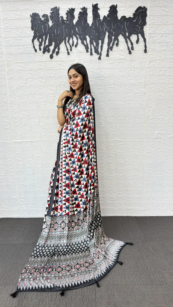 Women_Multicolor_Geometric_Printed_Saree_With_Designer_Tassel_Pallu_With_Mirror_Work