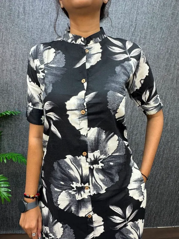 Women's_Black_Floral_Printed_Kurta_with_Palazzo_Set
