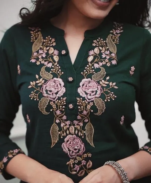 Women's_Dark_Green_Floral_Embroidered_Kurta_Pant_with_Dupatta_Set_|_Ethnic_3-Piece_Suit_Set