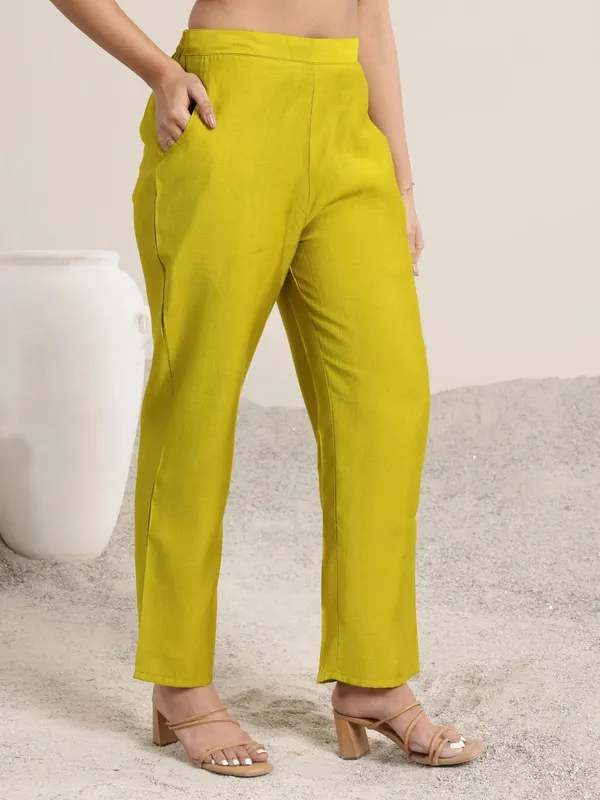 Women's_Mustard_Yellow_Designer_Kurta_Pant_Set_with_Embroidered_Dupatta
