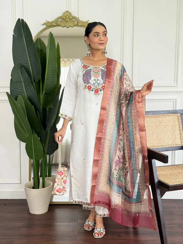 Women’s_Embroidered_Straight_Kurta_with_Printed_Dupatta_Set