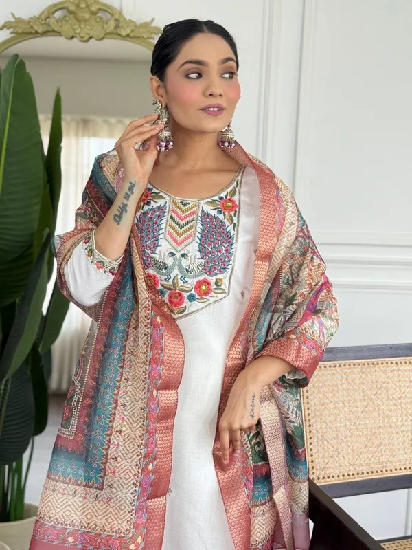 Women’s_Embroidered_Straight_Kurta_with_Printed_Dupatta_Set