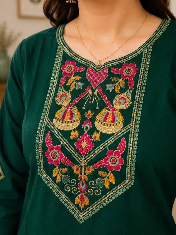 Women's_Emerald_Green_Embroidered_Kurti_Palazzo_Set