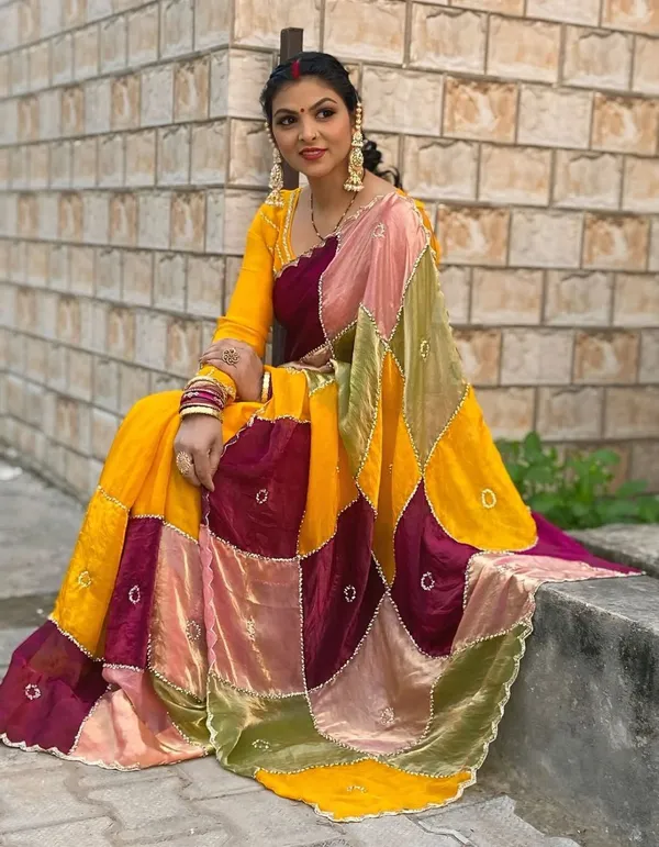 Women's_Multi-Color_Designer_Festive_Wear_Saree
