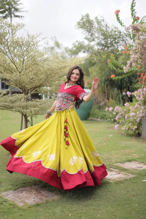 Women's_Mustard_Yellow_Flared_Cotton_Lehenga_with_Red_Kutch_Embroidered_Blouse_&_NAVRATRI_LEHENGA_CHOLI
