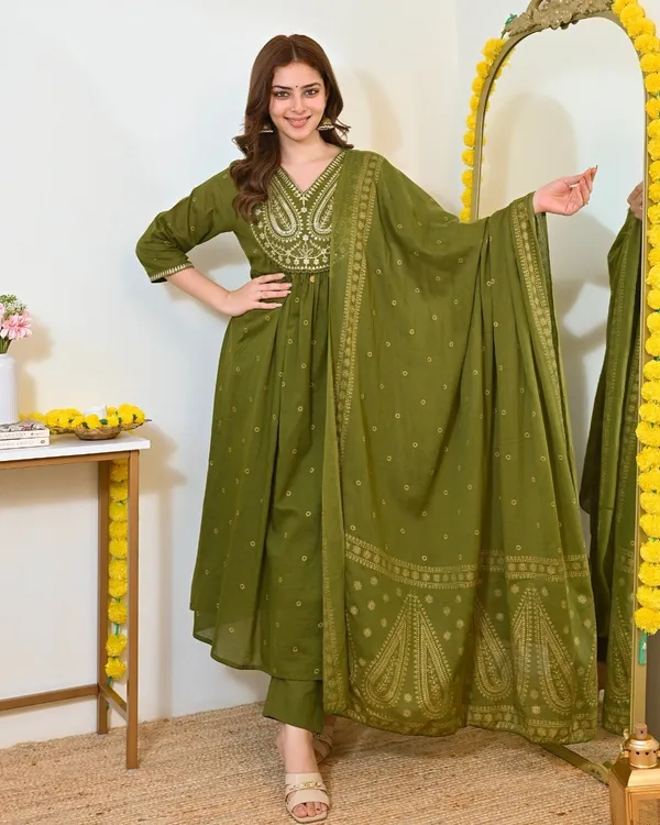 Women's_Olive_Green_Embroidered_Kurta_Pant_&_Dupatta_Set