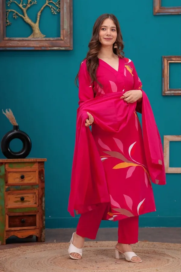 Women's_Printed_Kurta_Pant_with_Dupatta_Set