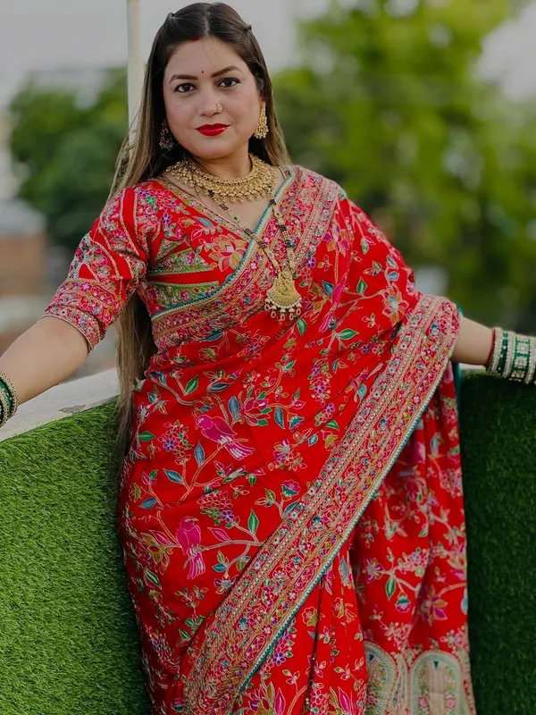 Women’s_Red_Floral_Printed_Designer_Saree_with_Traditional_Border