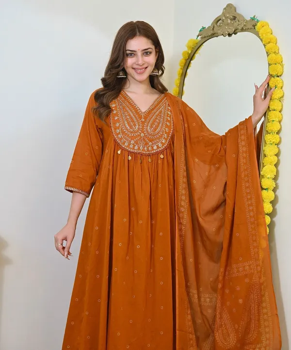 Women's_Rust_Orange_Embroidered_Kurta_Pant_&_Dupatta_Set