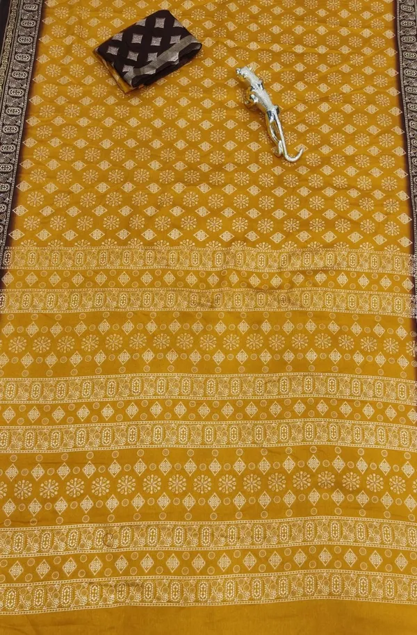 Women's_Traditional_Printed_Saree