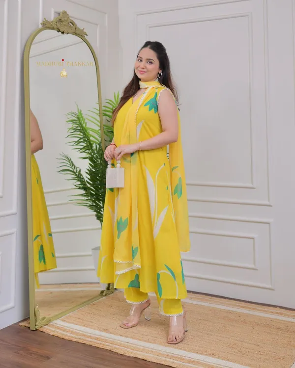 Women's_Yellow_Floral_Printed_Kurti_Palazzo_Dupatta_Set