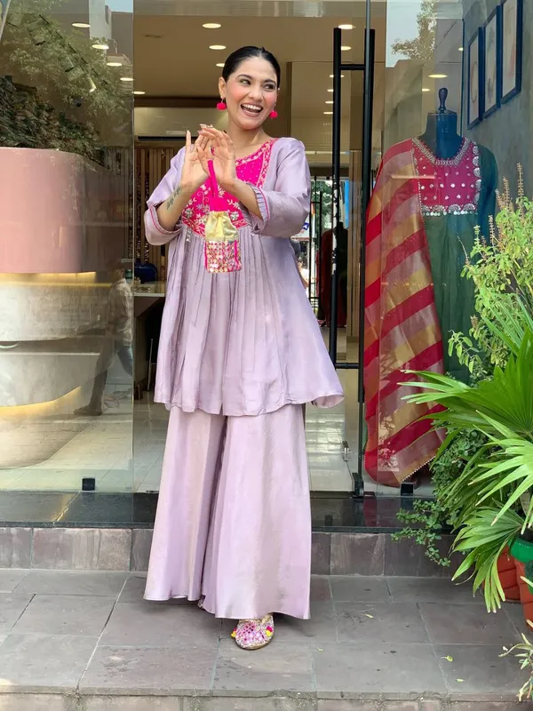 Lavender_And_Pink_Embroidered_Anarkali_Suit_Set_With_Potli_Bag