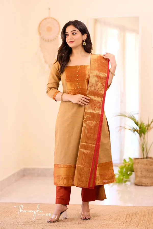 Beige_And_Mustard_Ethnic_Kurta_Set_With_Dupatta