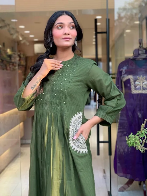 Green_Embroidered_Kurti_Set_With_Dupatta