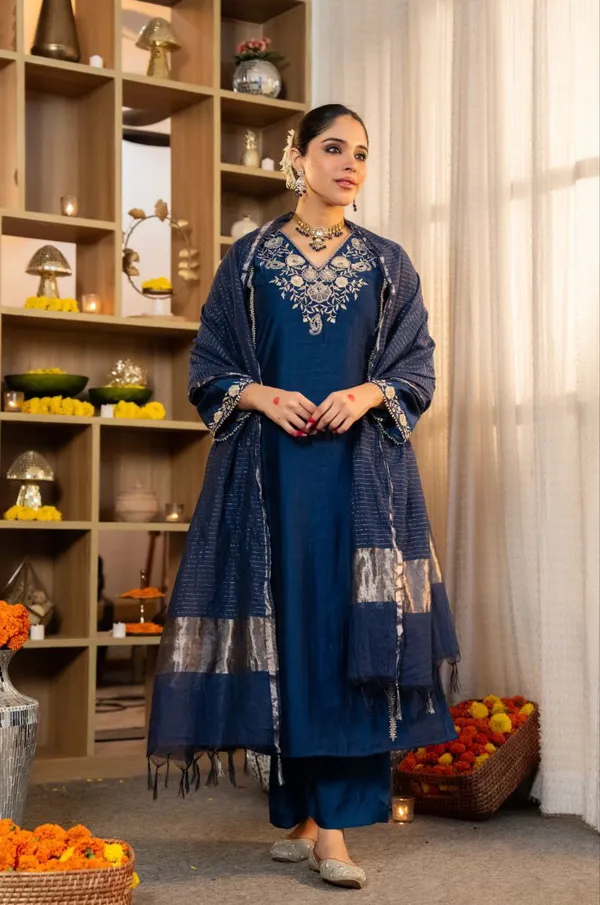 Navy_Blue_Embroidered_Kurta_Set_With_Dupatta