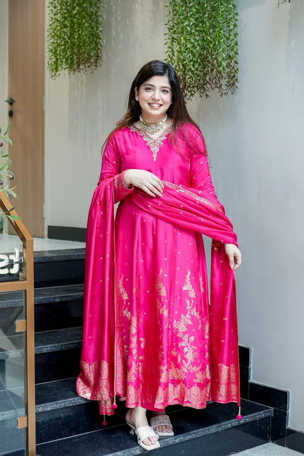 Womens_Ethnic_Pink_Anarkali_Suit_With_Gold_Embroidery_Festive_Wear