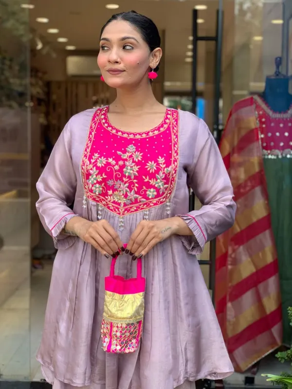 Lavender_And_Pink_Embroidered_Anarkali_Suit_Set_With_Potli_Bag