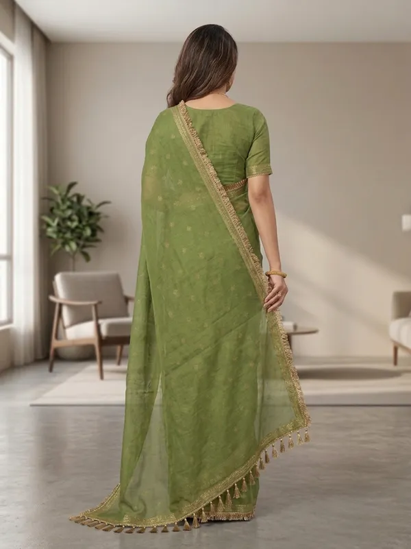 Classic_Mehndi_Green_Ethnic_Saree_with_Rich_Gold_Detailing