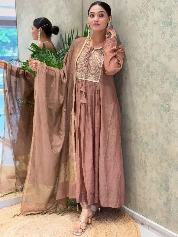 Ethnic_Anarkali_Kurta_Set_With_Embroidered_Jacket_Dusty_Rose