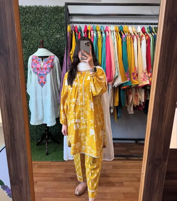 Yellow_Floral_Printed_Ethnic_Coord_Set_With_Lace_Detailing