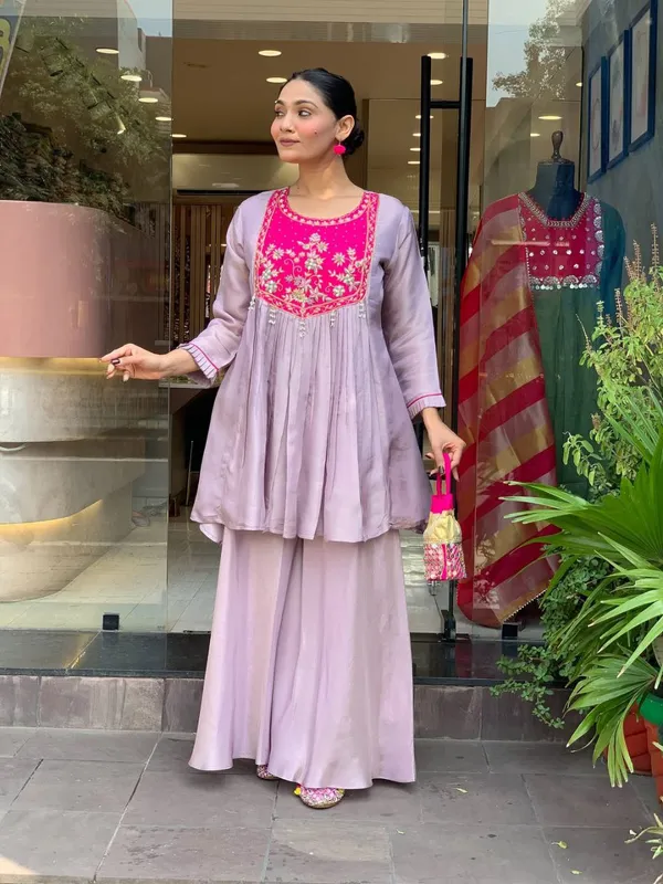 Lavender_And_Pink_Embroidered_Anarkali_Suit_Set_With_Potli_Bag