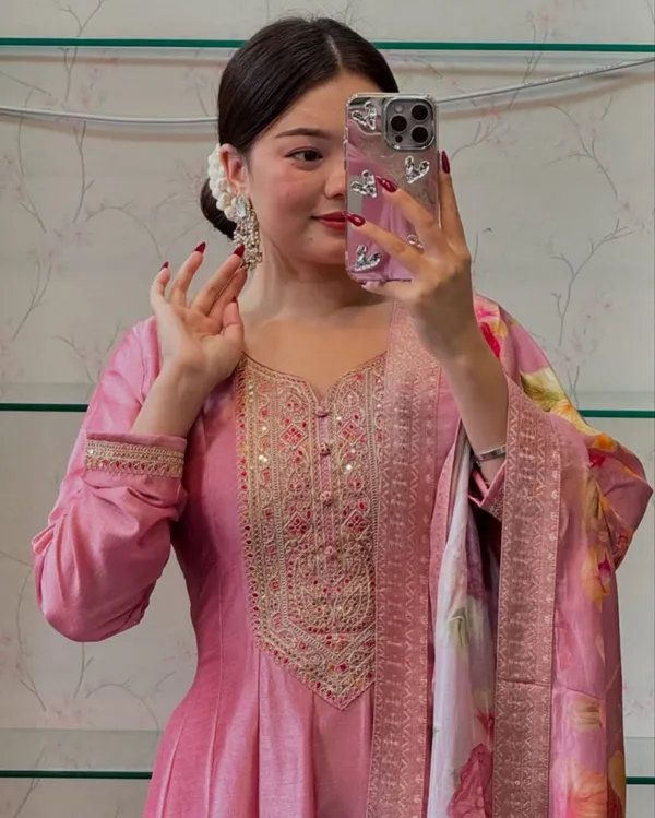 Premium_Luxury_Party_Wear_Anarkali_Dress_for_Women