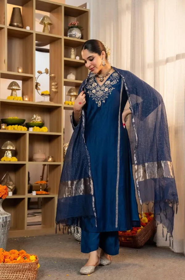 Navy_Blue_Embroidered_Kurta_Set_With_Dupatta_For_Women