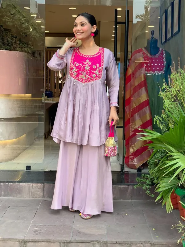 Lavender_And_Pink_Embroidered_Anarkali_Suit_Set_With_Potli_Bag