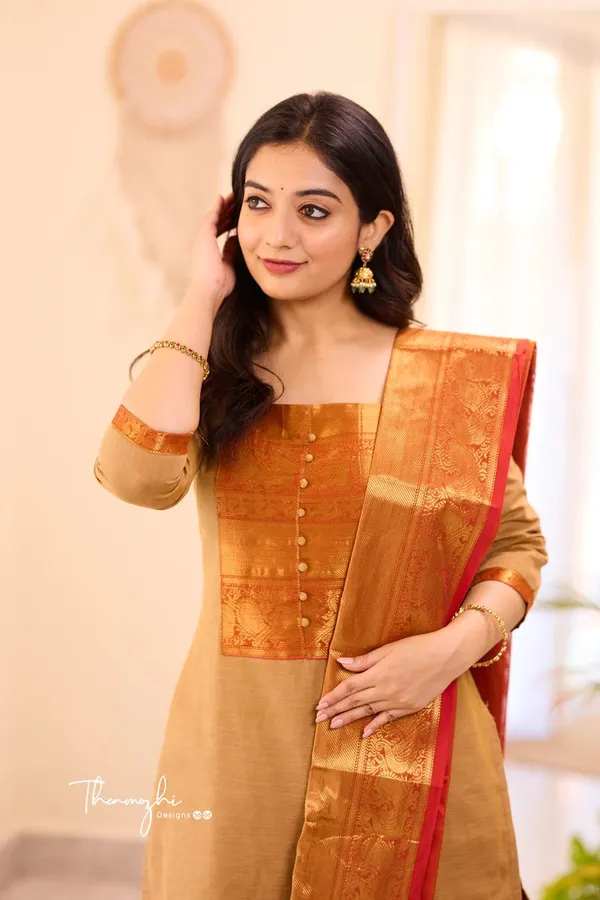 Beige_And_Mustard_Ethnic_Kurta_Set_With_Dupatta